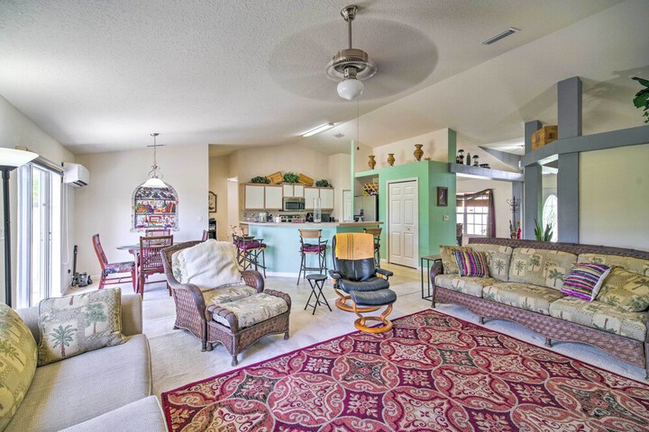 banzai Palm Bay Home Near Parks & Beaches!