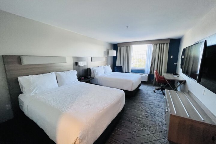 Room 16 of 65