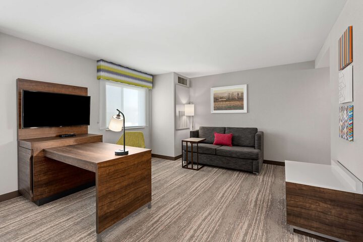 Room 21 of 32
