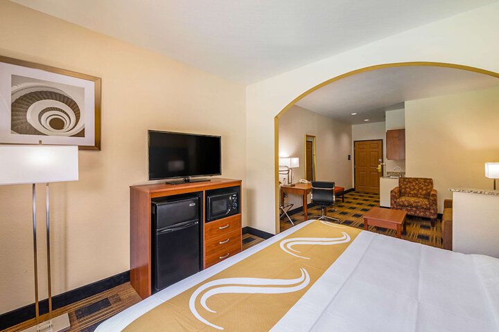 Room 22 of 49