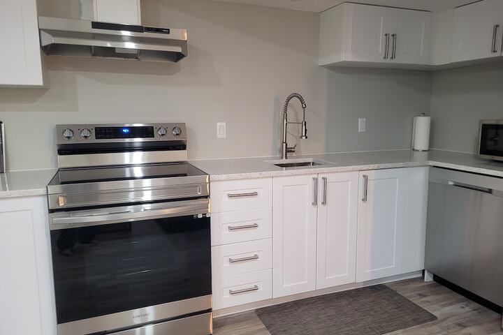 Boardwalk Homes - Executive Guest Rooms & Townhomes