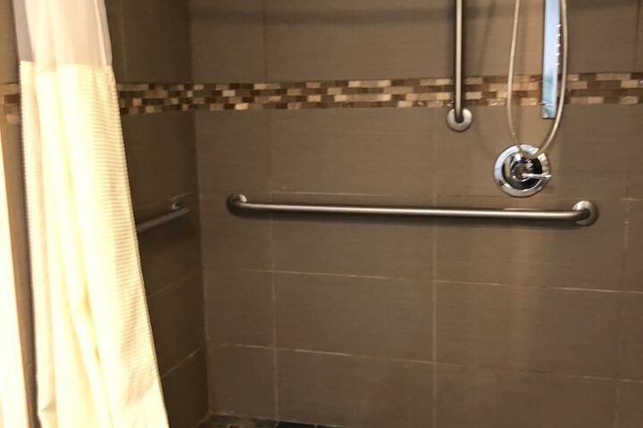 Room 10 of 31