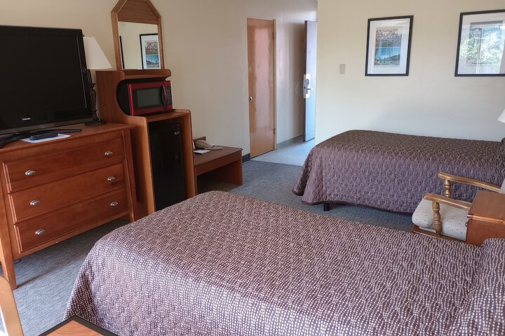 Room 106 of 128