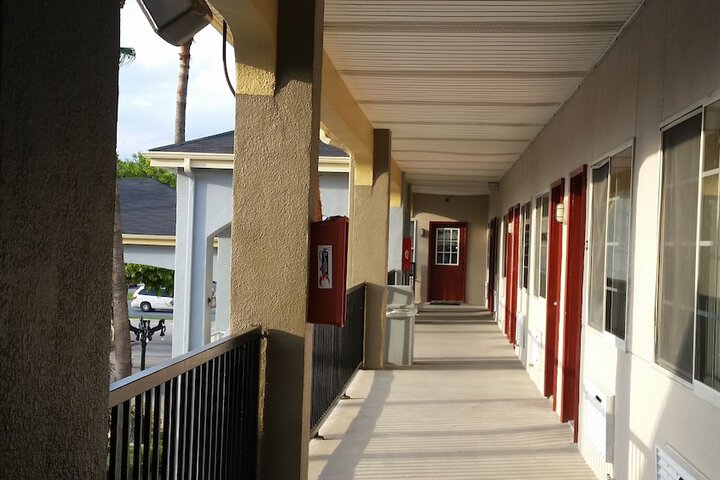 Hotel 6 of 34