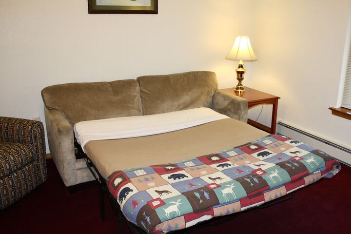 Room 16 of 36