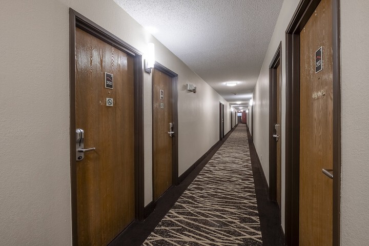 Ballroom/Hall 29 of 29