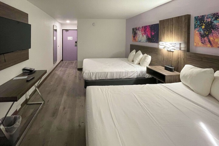 Room 18 of 44