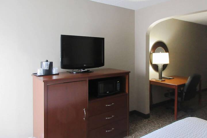 Room 9 of 24