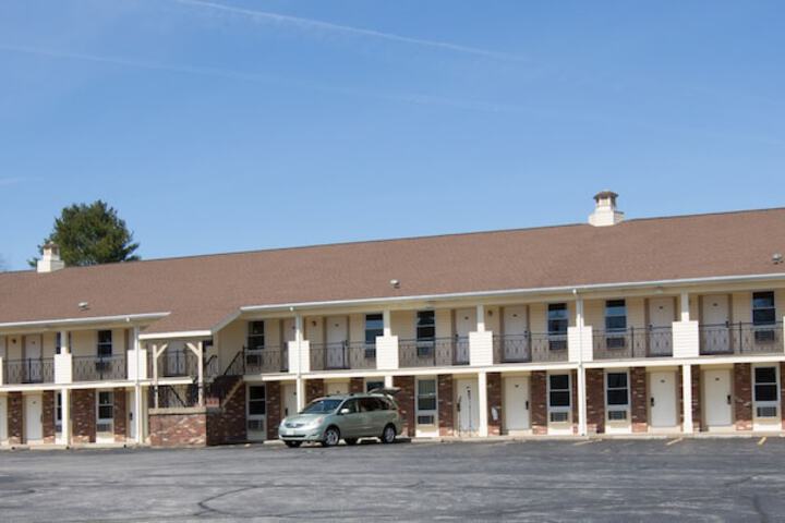 Econo Lodge Sturbridge Route 20