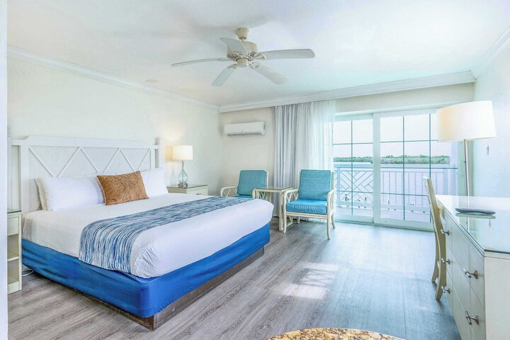 Tween Waters Island Resort & Spa