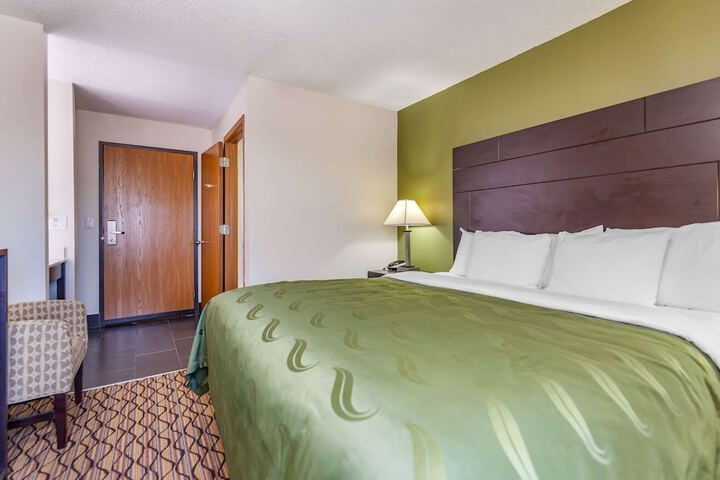 Room 16 of 37