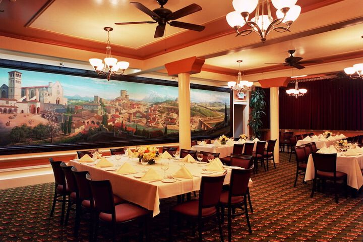 Dining 56 of 82