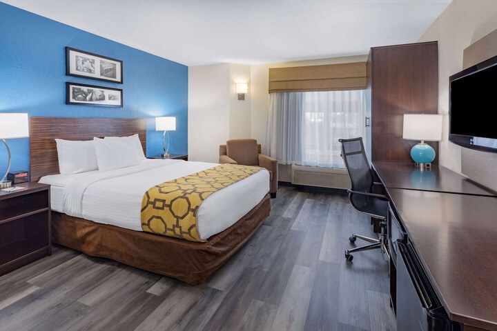 Room 21 of 41