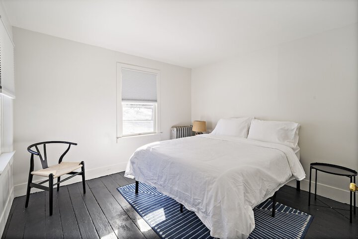 Room 25 of 44