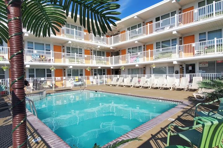 Esplanade Suites a Sundance Vacations Property