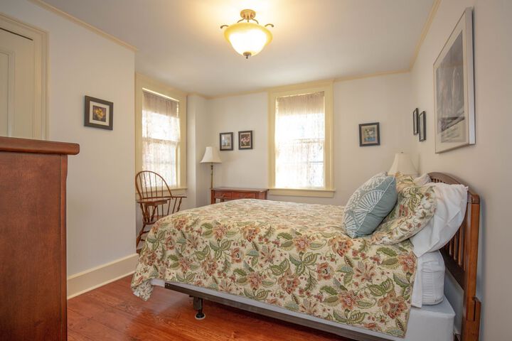 Room 45 of 115