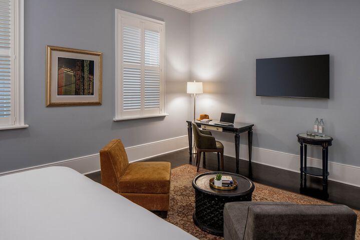 Room 34 of 38