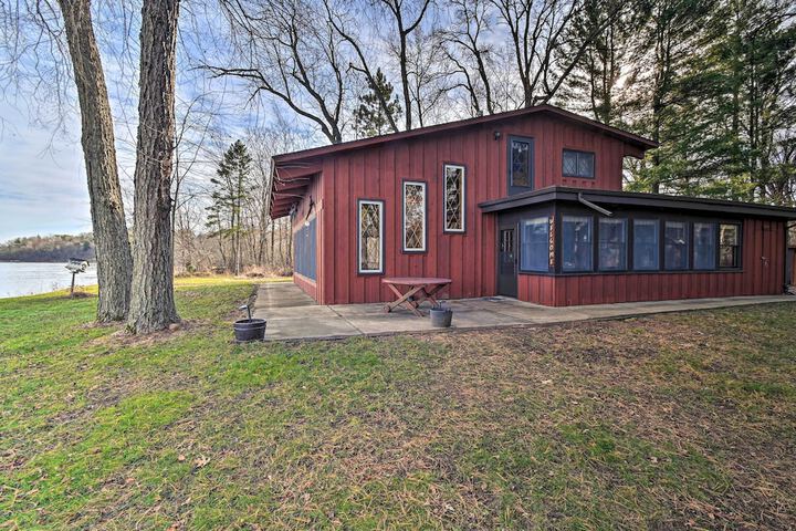 Eagles Nest - Baraboo Cabin on Wisconsin River!