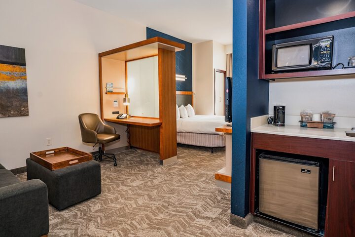 Room 21 of 35