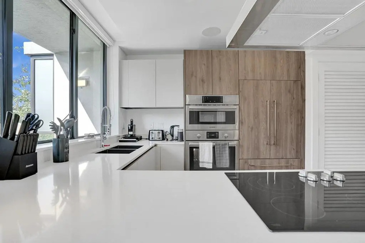 Up East Townhomes by Nomada Residences