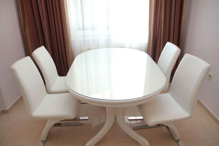 Room 6 of 59