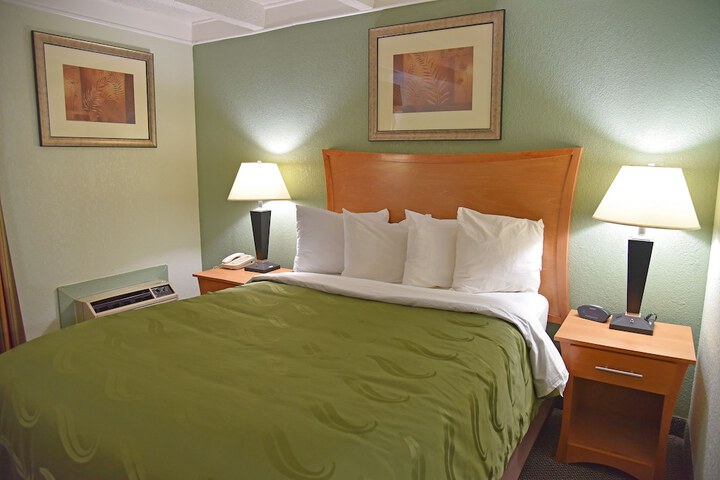 Room 37 of 75