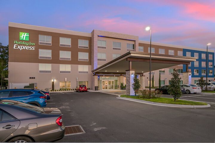 Hotel 4 of 56