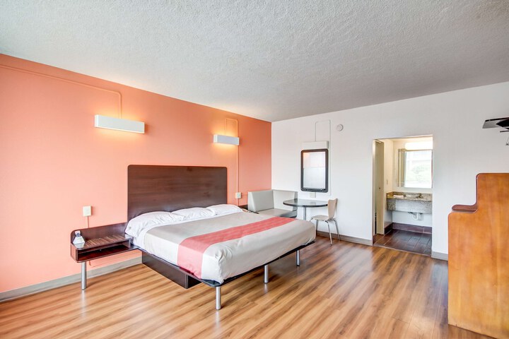 Motel 6 Somerset KY