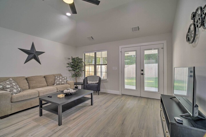 Well-appointed Montgomery Home w / Fenced Yard