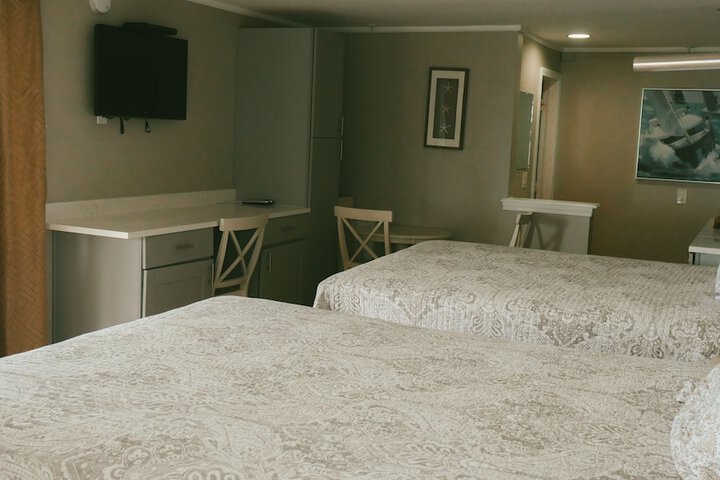 Room 80 of 124