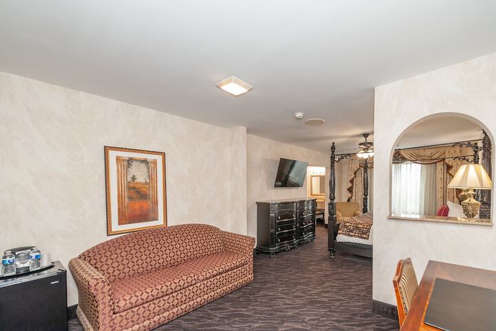 Room 45 of 66