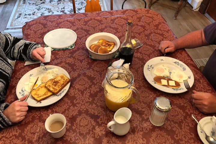 Breakfast/Coffee Service 31 of 47