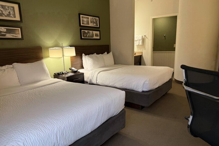 Sleep Inn & Suites Queensbury - Lake George