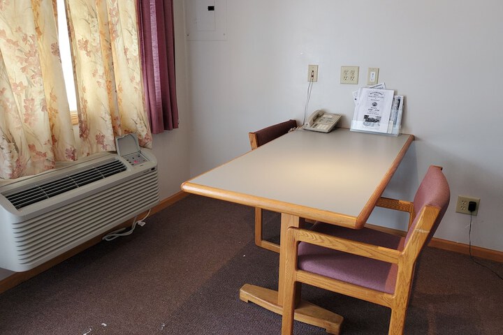 Room 14 of 43