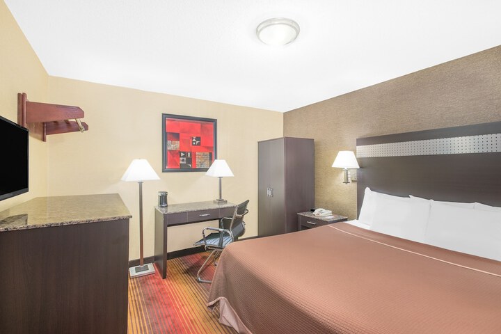 Room 19 of 28