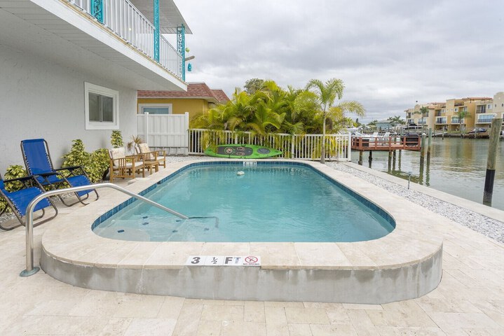 Waterfront & Pool a Star5vacations