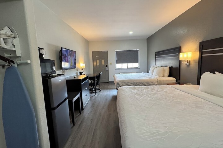 Room 21 of 72