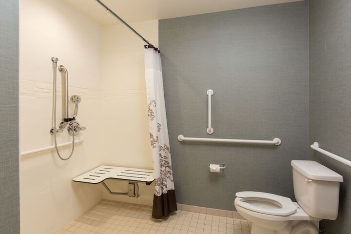 Room 14 of 25