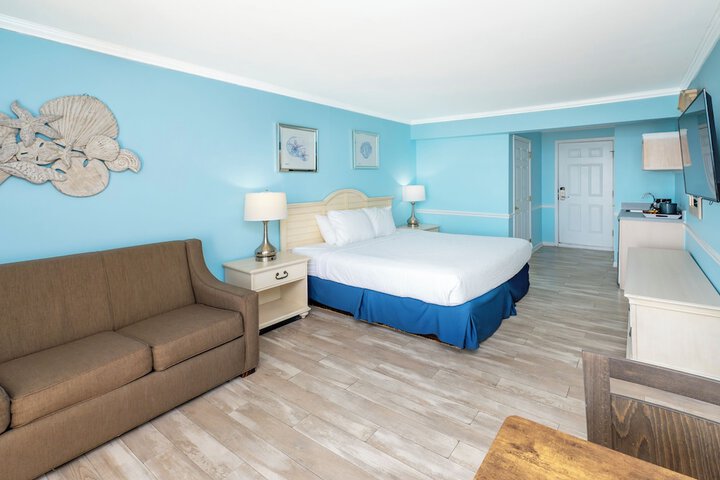 Drifting Sands Oceanfront Hotel