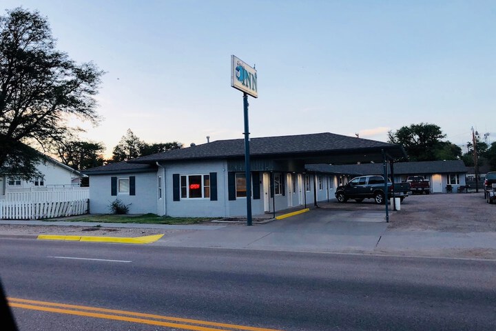 Dighton Inn
