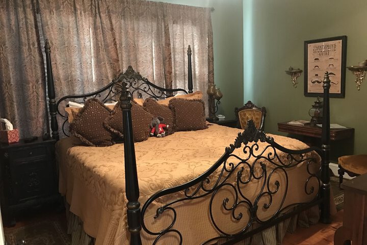 Room 18 of 47