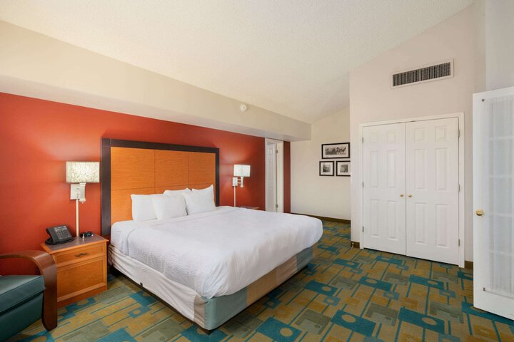 Room 21 of 41