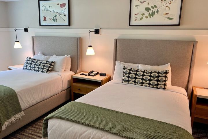 The White Mountain Hotel & Resort