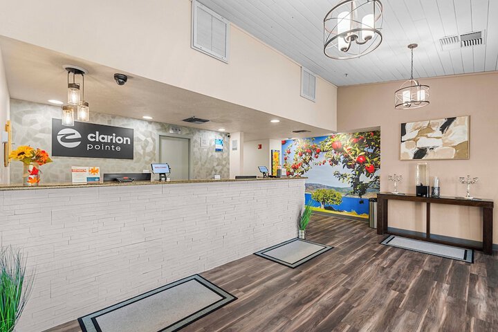 Clarion Pointe Wenatchee