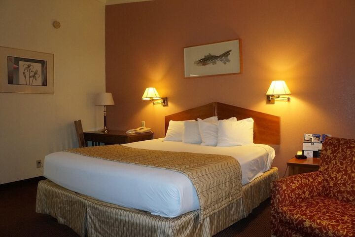 Room 10 of 15