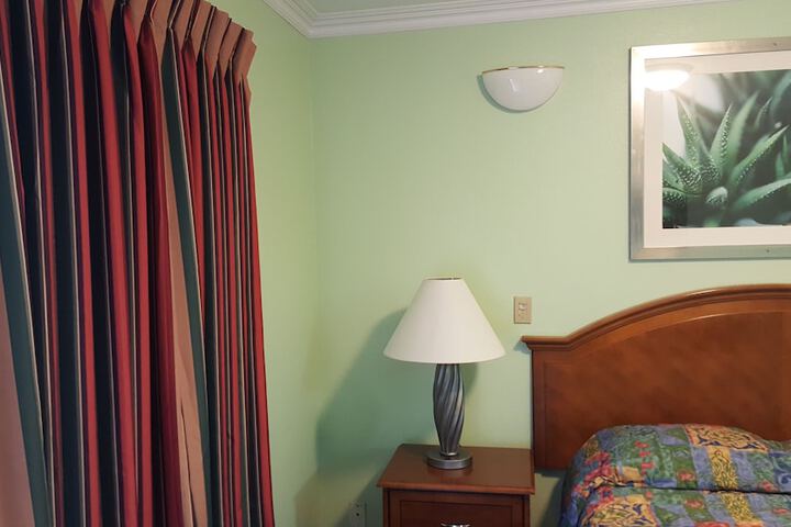 Room 16 of 52