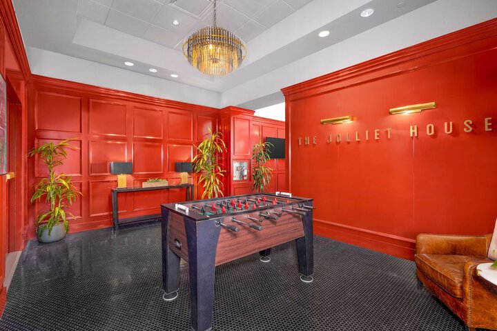 The Marquette Hotel Curio Collection by Hilton
