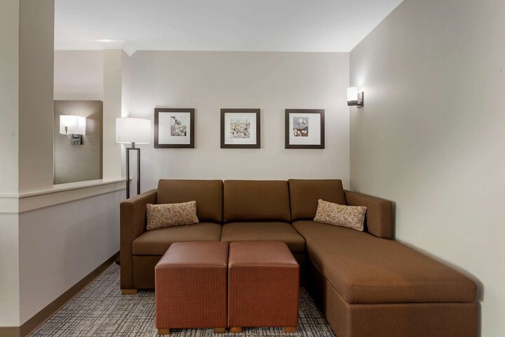 Room 8 of 36