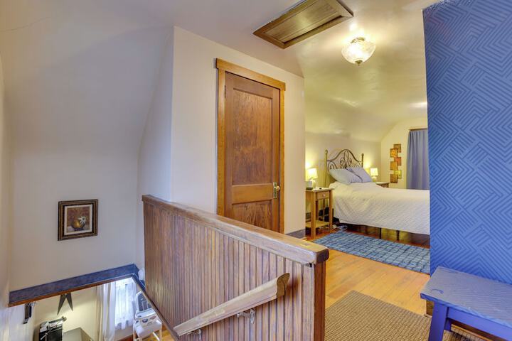 Charming Urbana Home Near Downtown!