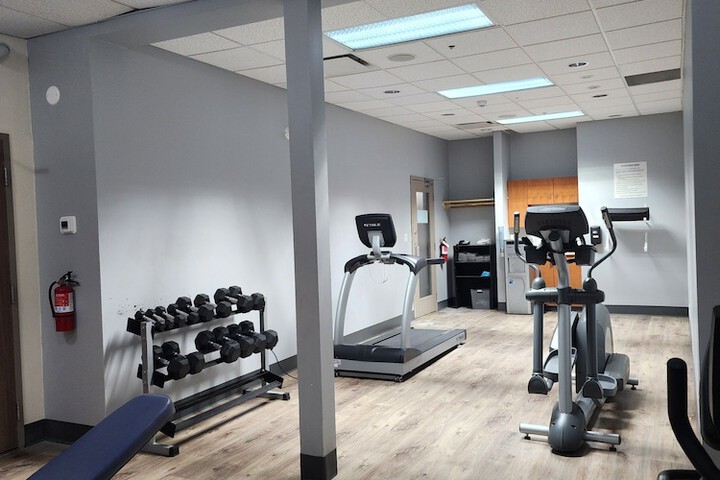 Merit Hotel & Suites